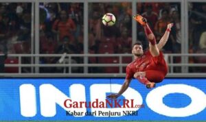 Pemain Persija Jakarta Marko Simic Saat Tendangan Salto