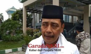 Ketua Nu Jatim Hasan Mutawakkil Alallah Di Masjid Al Akbar Surabaya