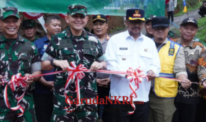 Bupati Sukabumi Asep Japar Dampingi Danrem 061, Resmikan Jembatan Garuda untuk Akses Warga